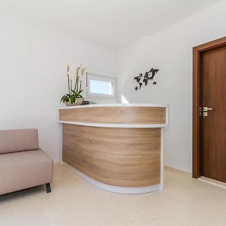 Astoria Apartman Biograd Na Moru