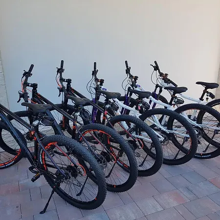 Astoria ביוגראד נה מורו