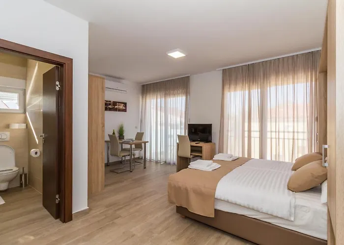 Astoria Apartman Biograd Na Moru